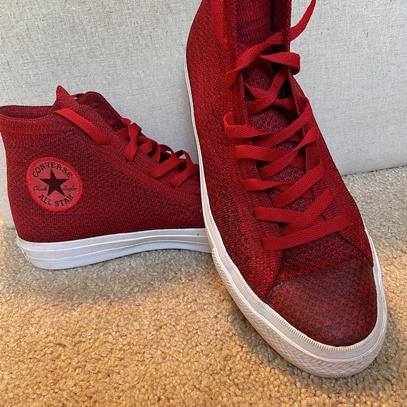 converse flyknit red